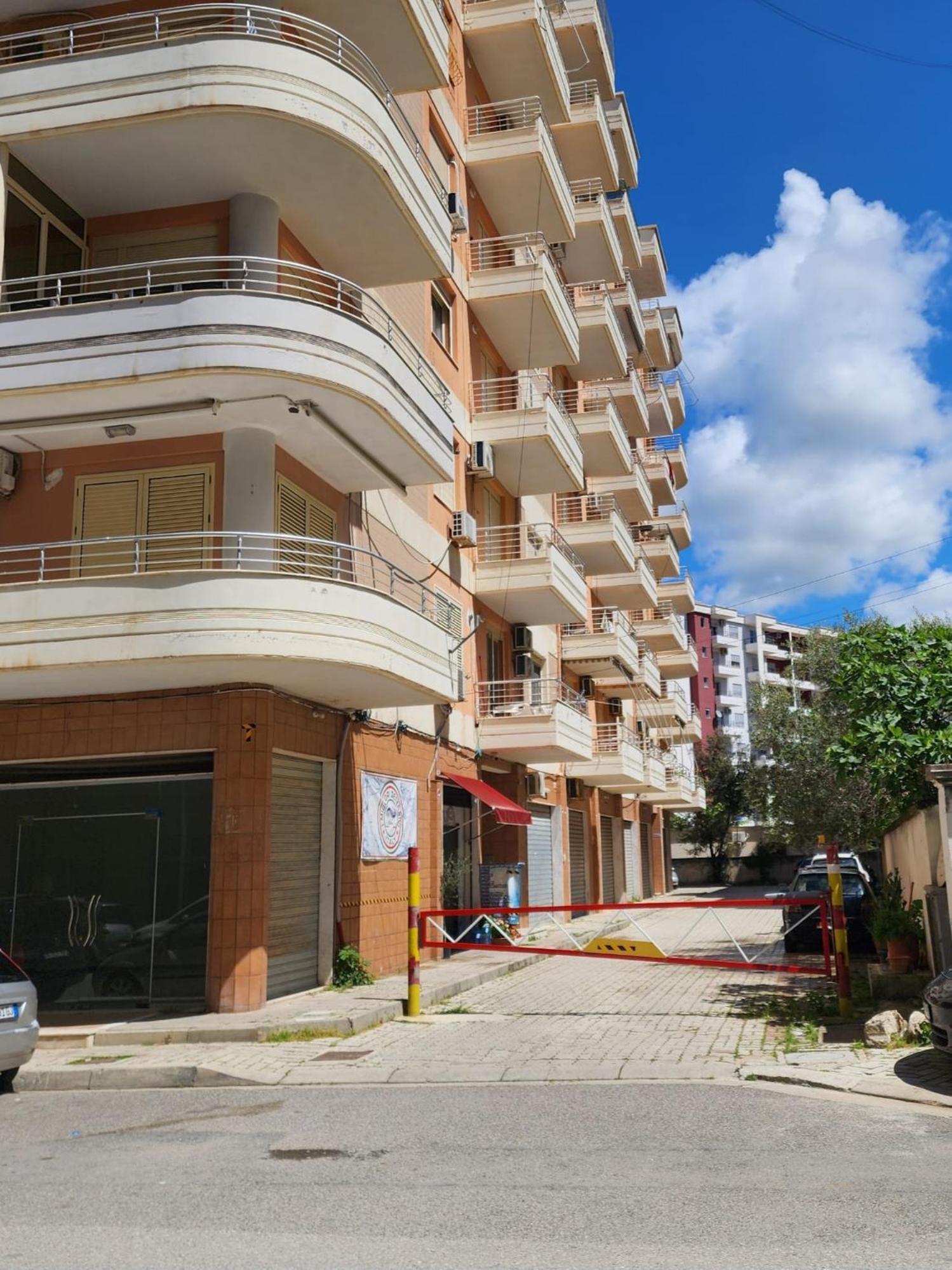 Erin Apartments วญอเรอ ภายนอก รูปภาพ